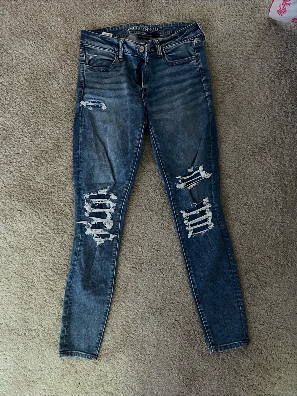 NWOT women’s size 6 American Eagle Jeans